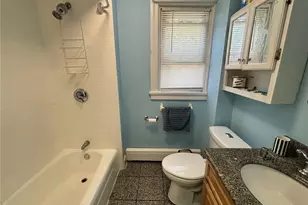 16 Grafton St, Newport, RI 02840 - Photo 13