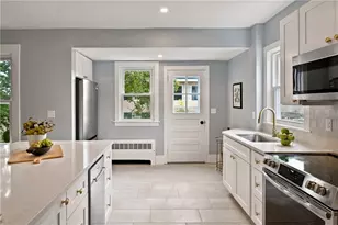 19 Princeton St, Newport, RI 02840 - Photo 33