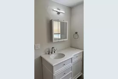 40 Bourne Street #1, Bristol, RI 02809 - Photo 3