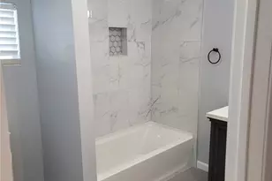 653 Douglas Ave, Providence, RI 02908 - Photo 11