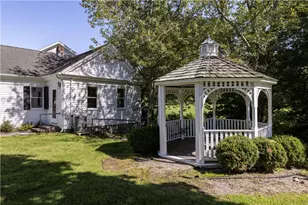 4202 Old Post Rd, Charlestown, RI 02813 - Photo 5