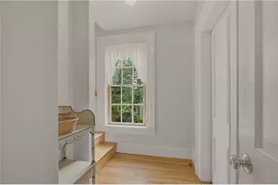 92 Pelham Street #3, Newport, RI 02840 - Photo 3