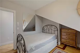 92 Pelham St, Newport, RI 02840 - Photo 21