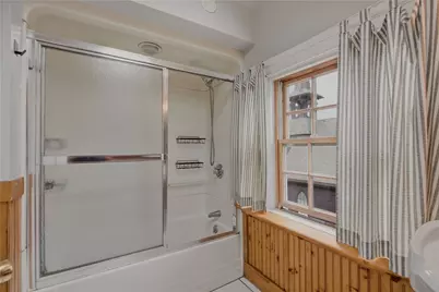 92 Pelham Street #3, Newport, RI 02840 - Photo 25