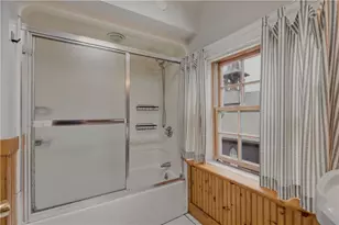 92 Pelham St, Newport, RI 02840 - Photo 25