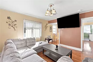 44 Lawn Ave, Pawtucket, RI 02860 - Photo 15