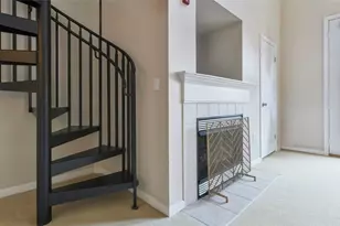1000 Providence Pl, Providence, RI 02903 - Photo 9