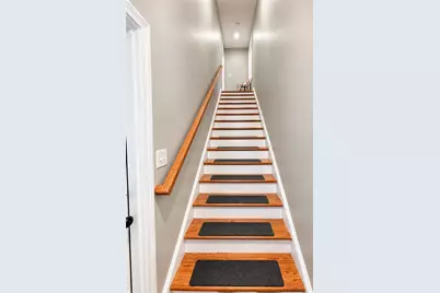 20 Fairview Street, Providence, RI 02908 - Photo 13