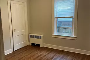 127 Sherman St, Pawtucket, RI 02860 - Photo 5