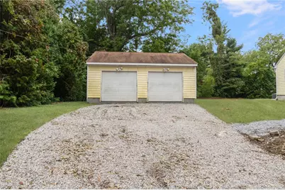174 Ayrault Road, East Greenwich, RI 02818 - Photo 3