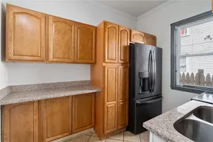294 Admiral St, Providence, RI 02908 - Photo 5