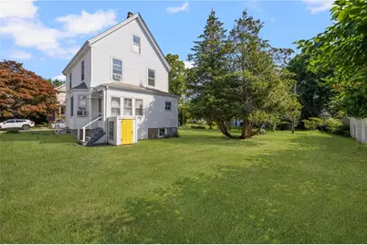 9 Cummings Road, Newport, RI 02840 - Photo 31