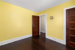 9 Cummings Rd, Newport, RI 02840 - Photo 25