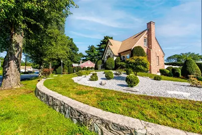 3 Moreland Street, Johnston, RI 02919 - Photo 5