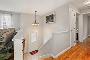 24 Arden Ct, Warwick, RI 02889 - Photo 7