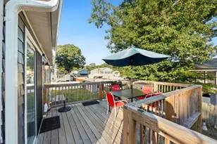 24 Arden Ct, Warwick, RI 02889 - Photo 11