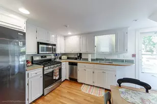 34 Catherine St, Newport, RI 02840 - Photo 7