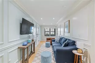 7 Dearborn St, Newport, RI 02840 - Photo 9