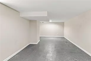 31 Rowan St, Providence, RI 02908 - Photo 25
