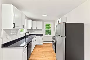 31 Rowan St, Providence, RI 02908 - Photo 19