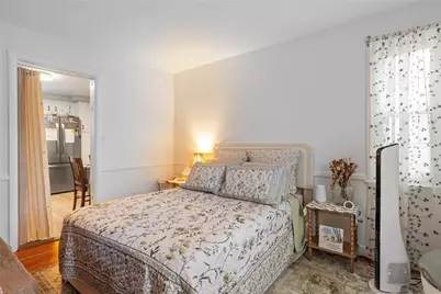 7 Beach Street, Newport, RI 02840 - Photo 17