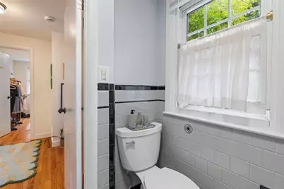 7 Beach Street, Newport, RI 02840 - Photo 27