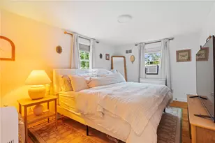 7 Beach St, Newport, RI 02840 - Photo 23