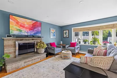 34 Clifden Avenue, Cranston, RI 02905 - Photo 9