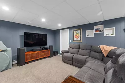 34 Clifden Avenue, Cranston, RI 02905 - Photo 37