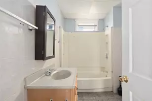 347 Douglas Ave, Providence, RI 02908 - Photo 15