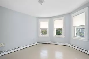 347 Douglas Ave, Providence, RI 02908 - Photo 11