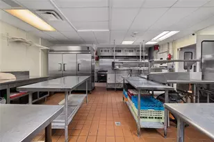 570 Smithfield Ave, Pawtucket, RI 02860 - Photo 15