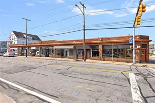 570 Smithfield Ave, Pawtucket, RI 02860 - Photo 1