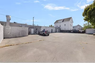 570 Smithfield Avenue #6, Pawtucket, RI 02860 - Photo 29