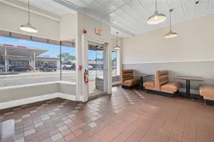 570 Smithfield Ave, Pawtucket, RI 02860 - Photo 19