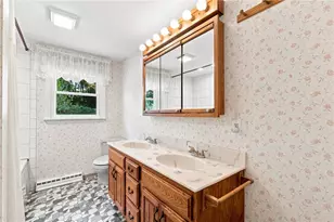 66 Wayne Dr, Cumberland, RI 02864 - Photo 13