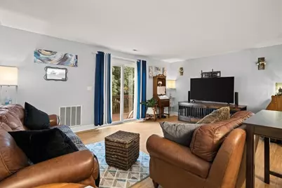 105 Scenic Drive, West Warwick, RI 02893 - Photo 9