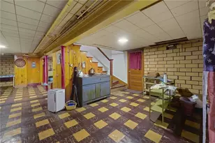 136 Earl Ave, East Providence, RI 02915 - Photo 11