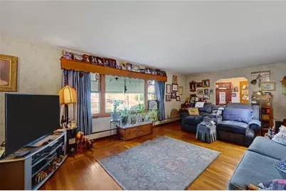 136 Earl Avenue, East Providence, RI 02915 - Photo 5