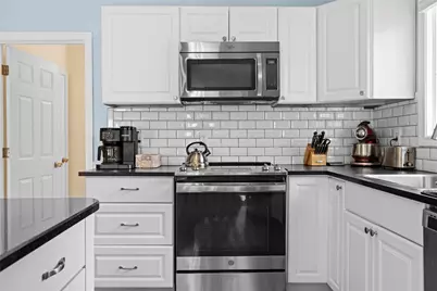 110 Winsor Avenue, North Kingstown, RI 02852 - Photo 17