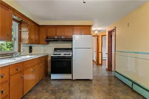 89 Marlow St, Cranston, RI 02920 - Photo 9