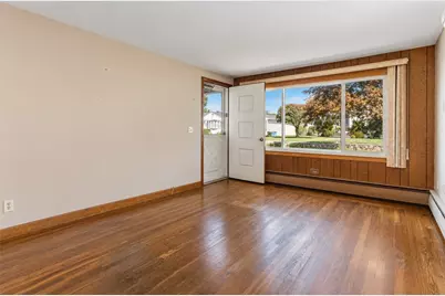 89 Marlow Street, Cranston, RI 02920 - Photo 5