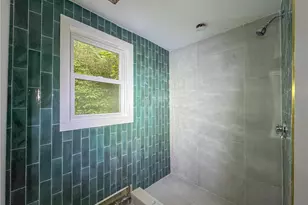 28 Hilltop Dr, Warwick, RI 02818 - Photo 17