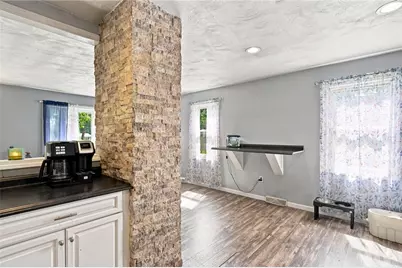 77 Kenneth Avenue, Warwick, RI 02889 - Photo 7
