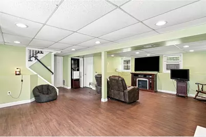 77 Kenneth Avenue, Warwick, RI 02889 - Photo 21