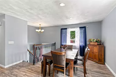 77 Kenneth Avenue, Warwick, RI 02889 - Photo 9