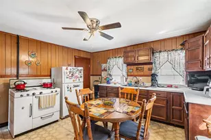 94 Perry St, Central Falls, RI 02863 - Photo 21