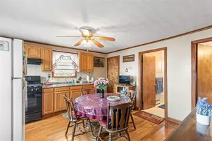 94 Perry St, Central Falls, RI 02863 - Photo 5