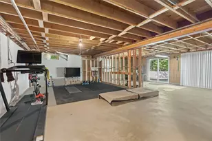 101 Newell Dr, Cumberland, RI 02864 - Photo 33