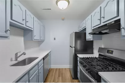 130 Fordson Avenue #7, Cranston, RI 02910 - Photo 7